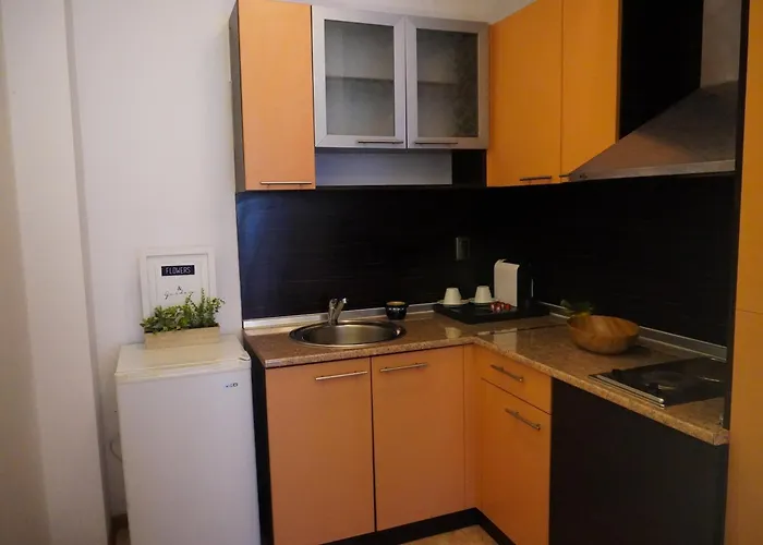 Jolly Νεσέμπαρ